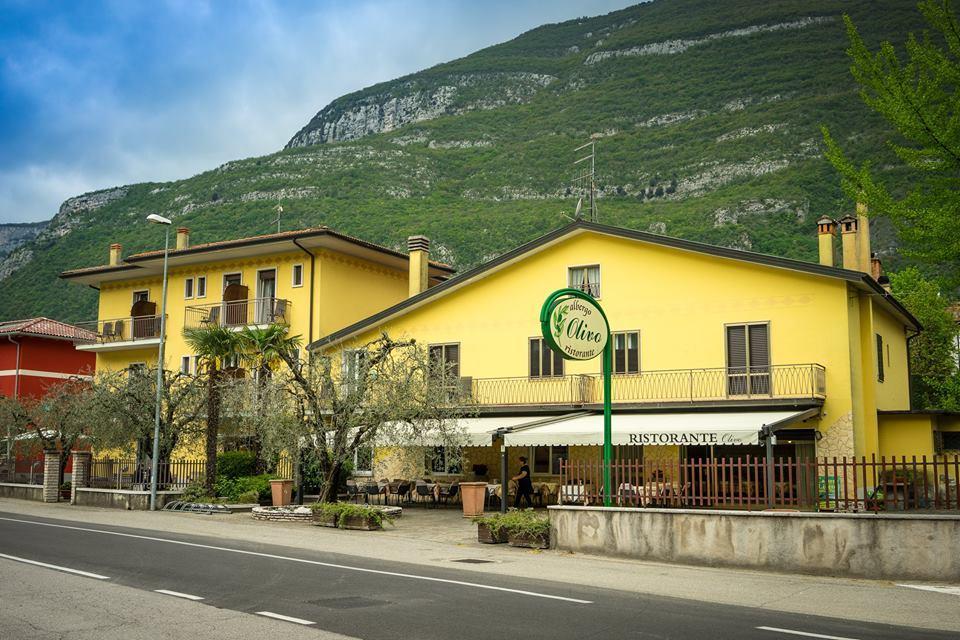 Albergo Olivo Belluno Veronese ภายนอก รูปภาพ
