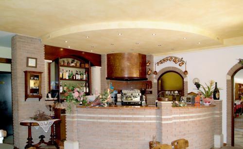 Albergo Olivo Belluno Veronese ภายนอก รูปภาพ