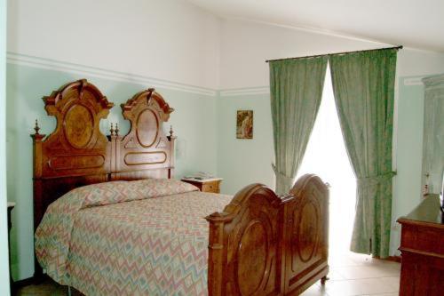 Albergo Olivo Belluno Veronese ภายนอก รูปภาพ